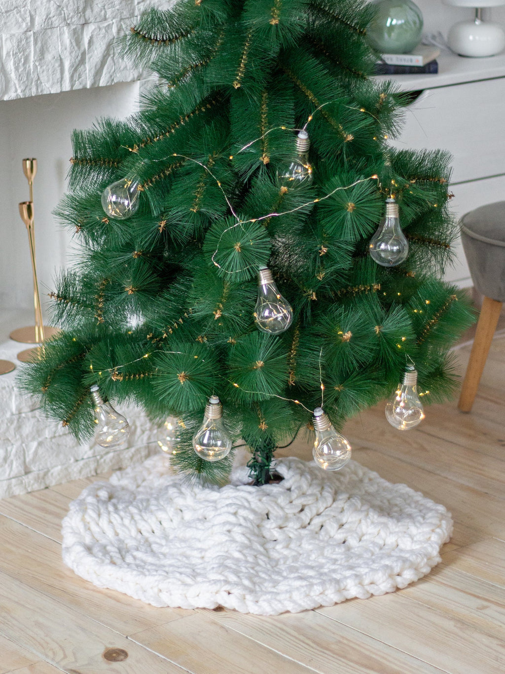 Creamy White Chunky Knit Christmas Tree Skirt