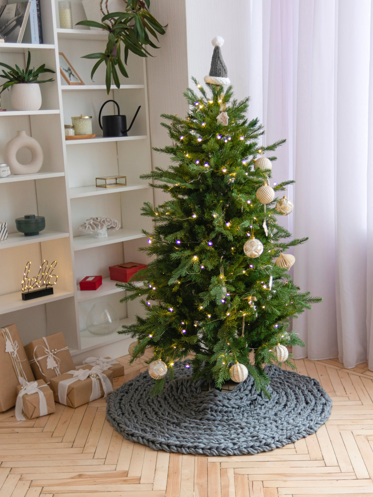 Gray Chunky Knit Christmas Tree Skirt
