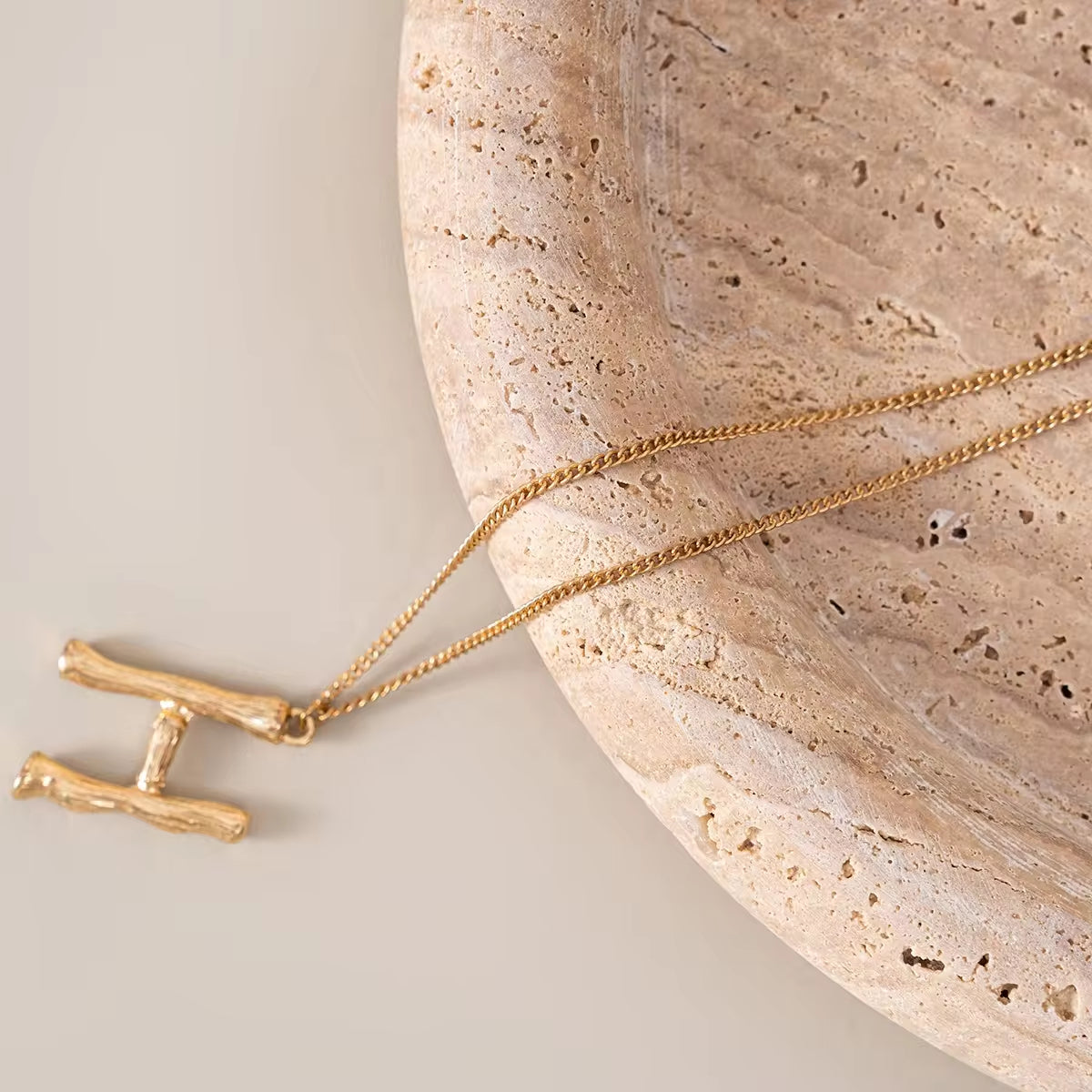 Petite Luna Travertine Tray – Round Natural Stone Catchall Dish for Jewelry & Home Decor