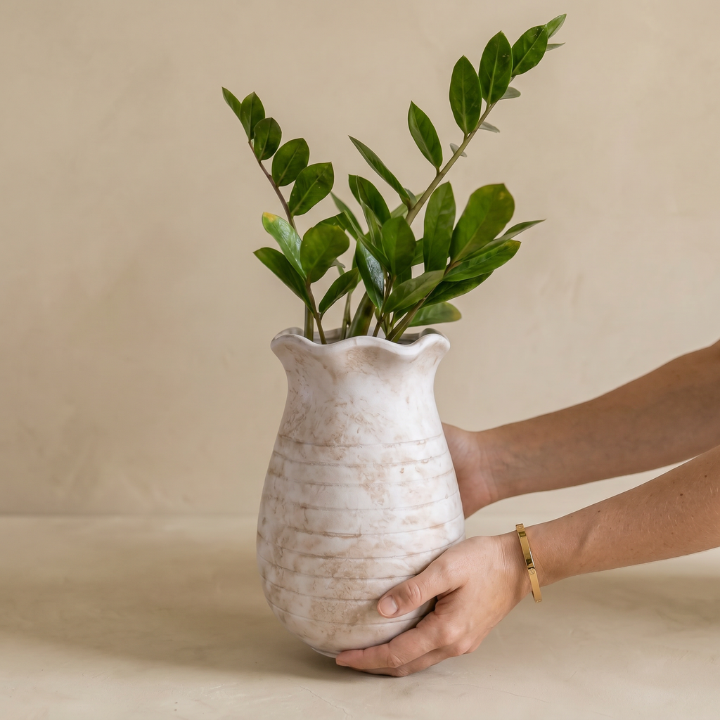 Sable Scalloped Terracotta Crock | Aged White or Earthly Brown