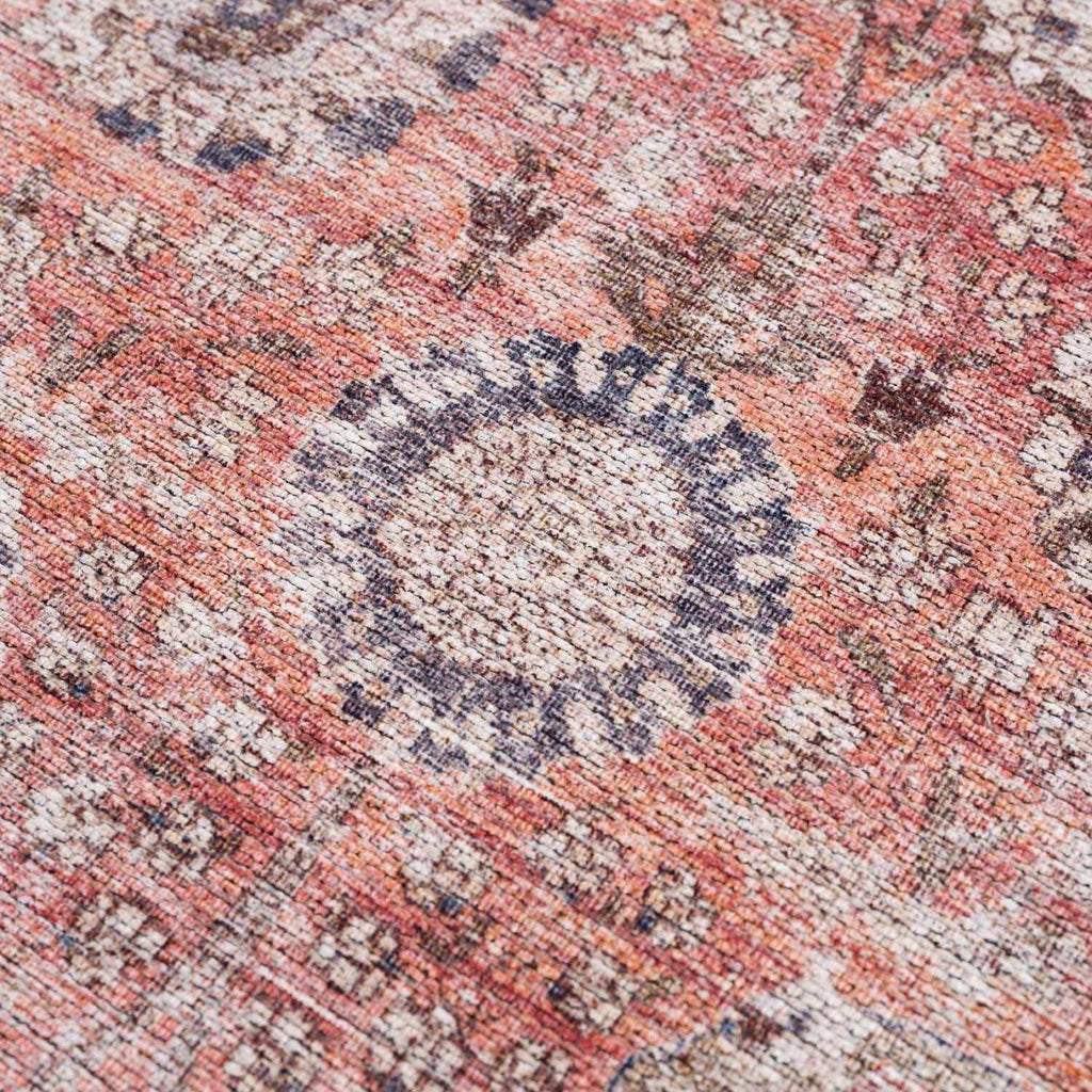Ganyangan Traditional Washable Area Rug - Chenille Blend