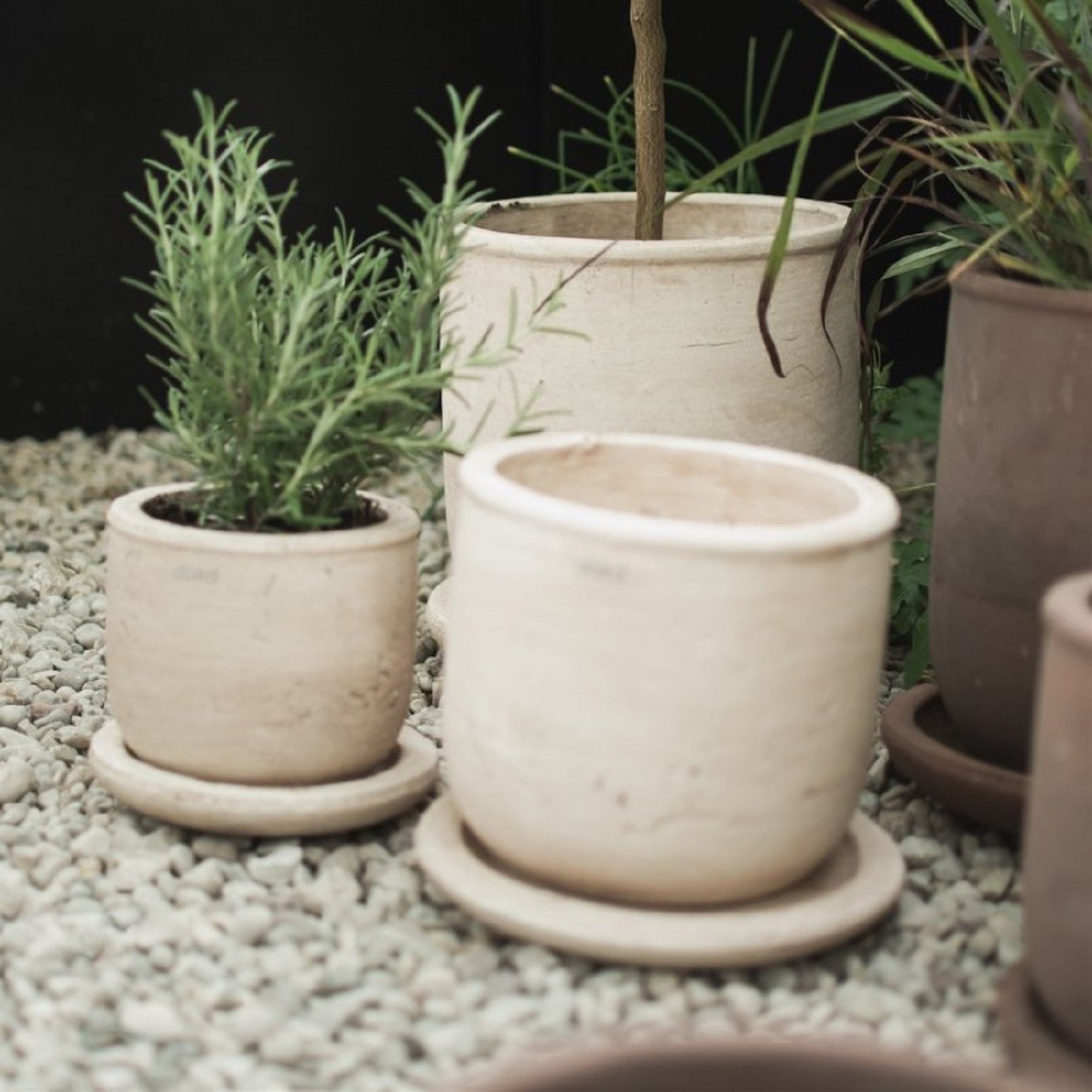 Sand Terracotta Planter Pot – Natural Clay Outdoor Planter (Multiple Sizes)