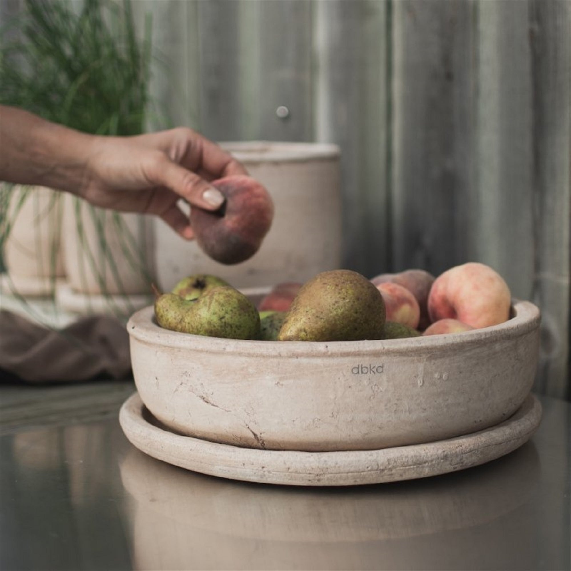 Sand Terracotta Planter Pot – Natural Clay Outdoor Planter (Multiple Sizes)