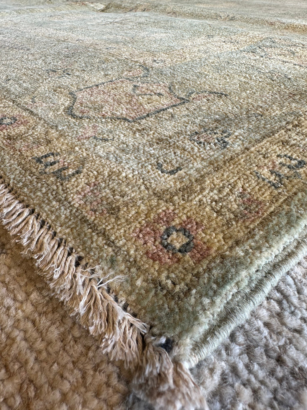 Natalia Beige Hand-Knotted Ziegler Rug - 5.4 x 7.9