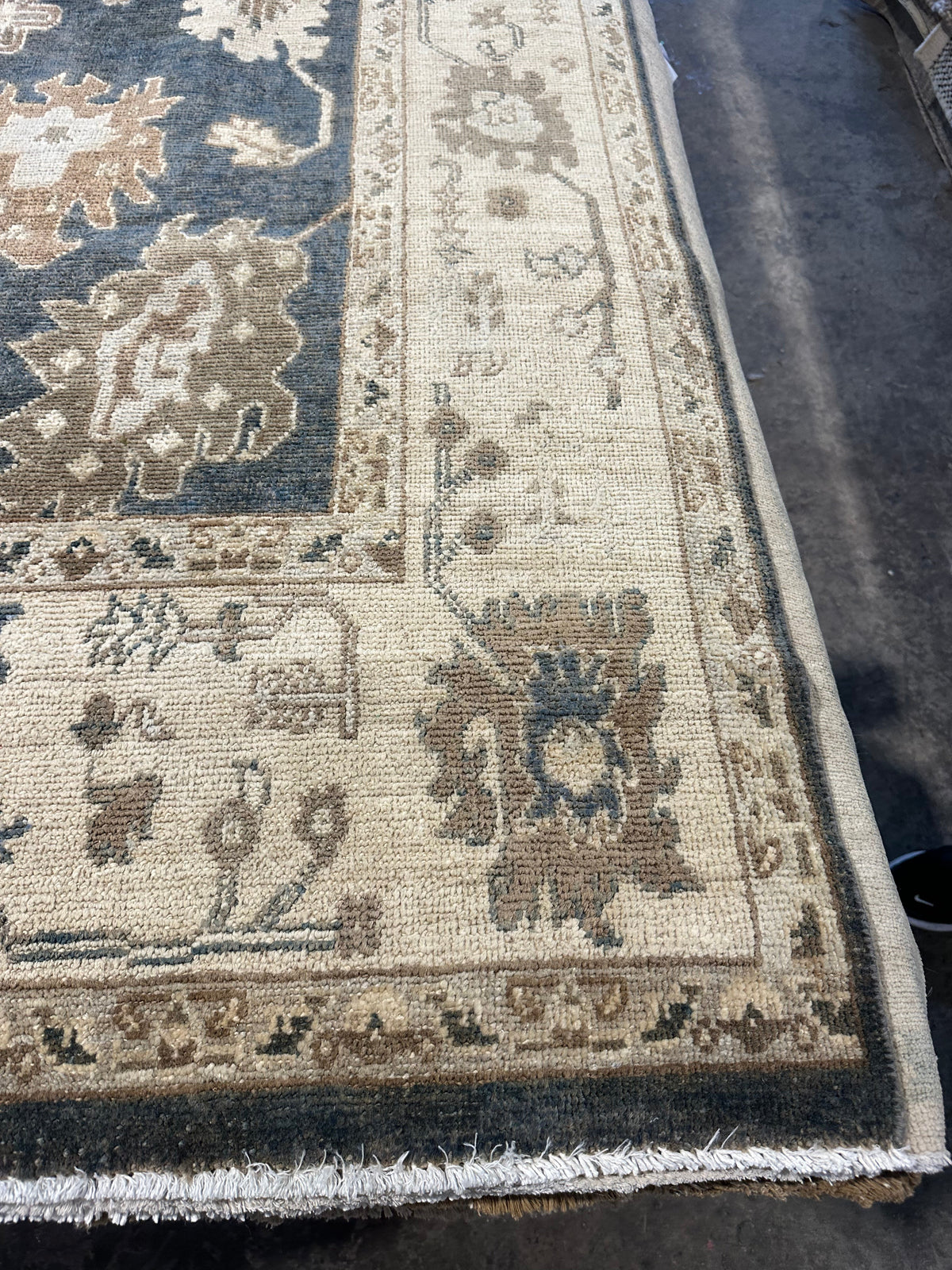 Tamara Fifield 5.10x9 Gray Whitewashed Hand-Knotted Oushak