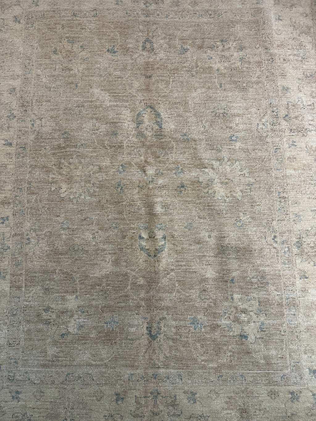 Greta Lee 5.2x6.6 Tan Hand-Knotted Farhan Rug