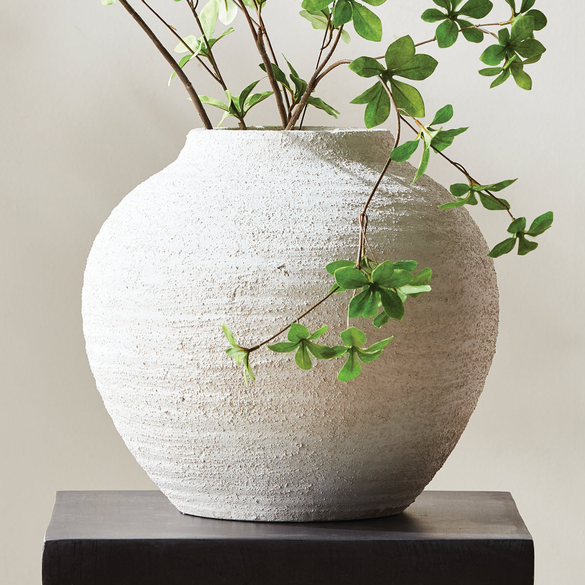 Textured Ceramic Vase – Antique Style Round Decorative Vase