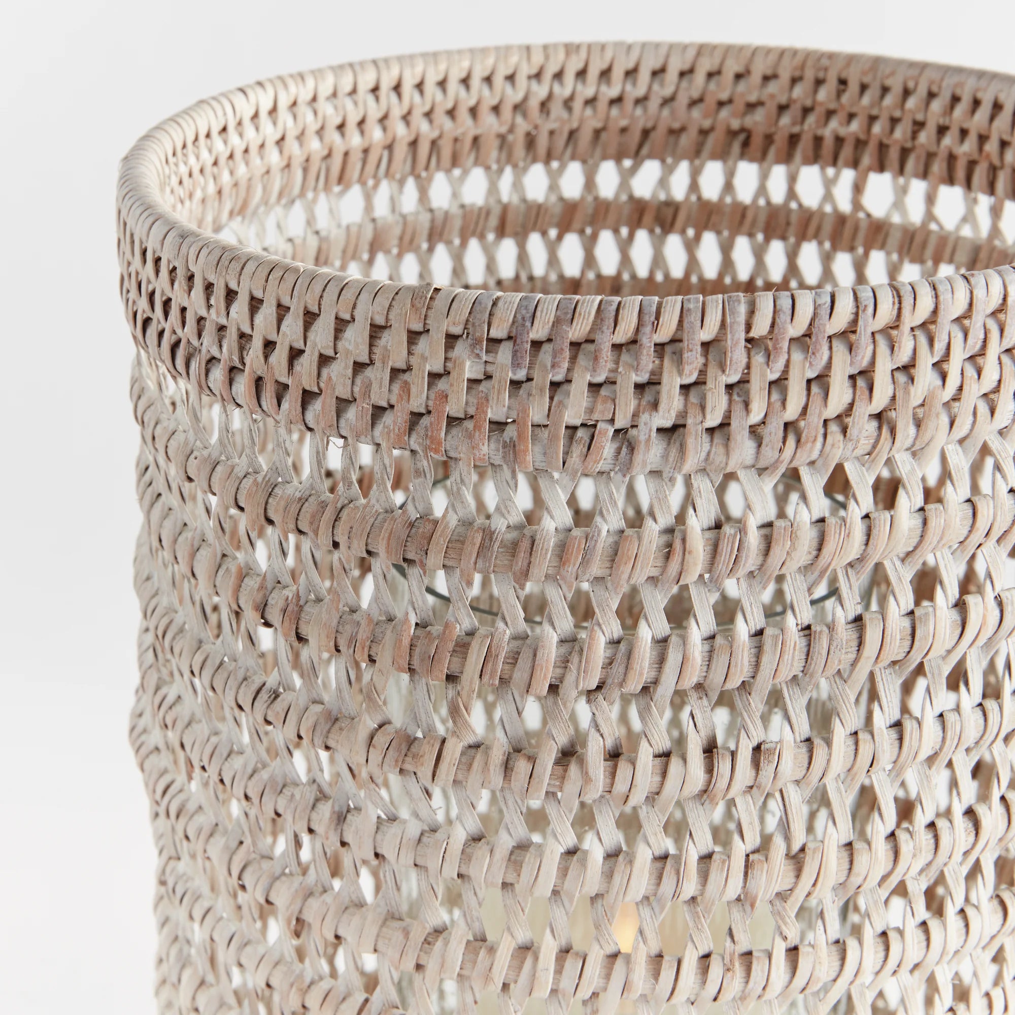 Woven Rattan Hurricane Lantern – Handcrafted Natural Candle Holder | Sorelle Rossi