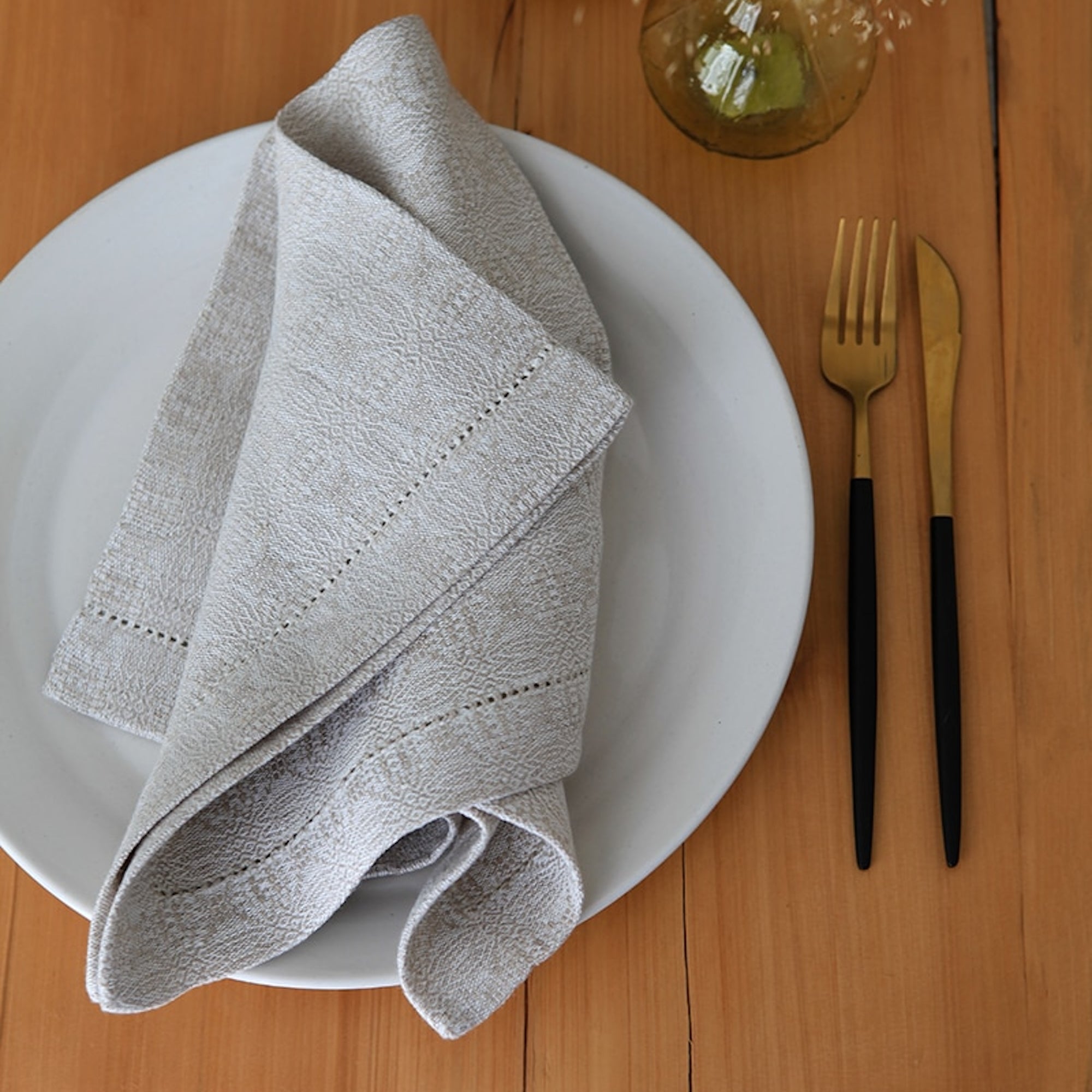 Neutral European-inspired tabletop styling with layered linens, handcrafted ceramics, and timeless decor | Sorelle Rossi Shoppe