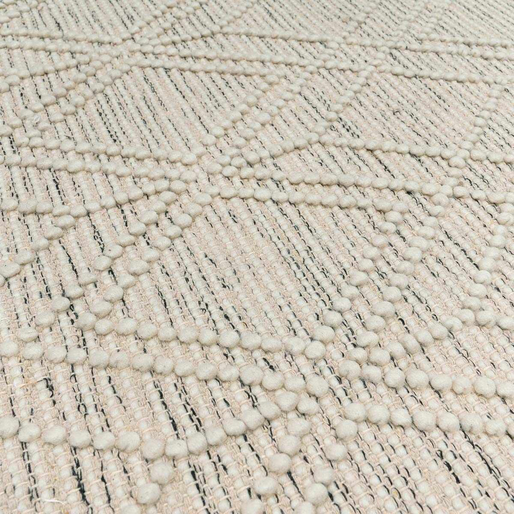 Ramsbury Hand-Woven Wool & Cotton Area Rug – Ivory & Black
