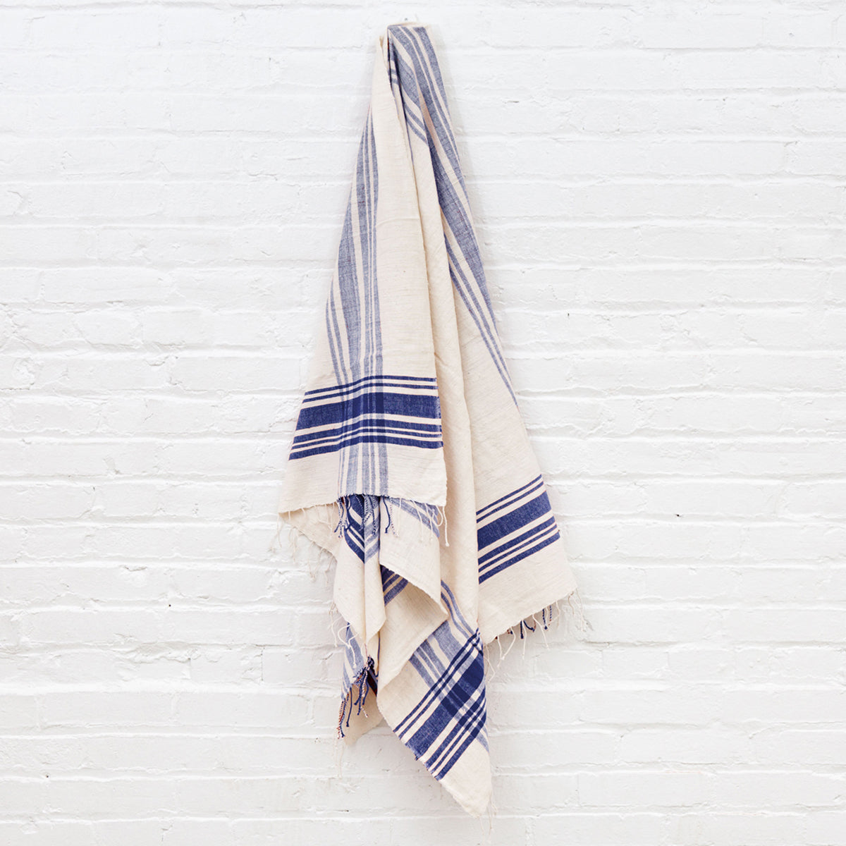 Handwoven Cotton Towel Throw – Cabin Hatch Farmhouse Textile | Lightweight Bath, Pool & Shawl