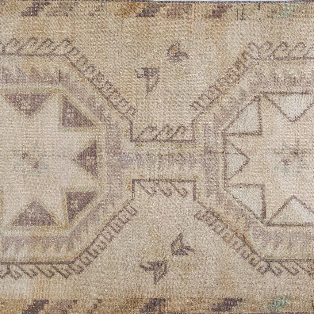 Z1099 Handwoven Vintage Rug 3’2 x 12’2