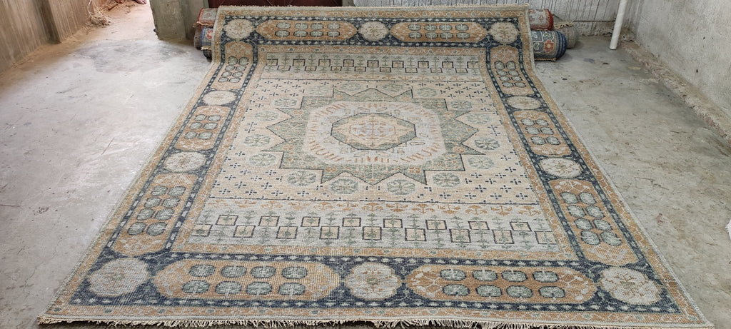 Aly Daly 8.3x10.3 Tan and Grey Hand-Knotted Oushak Rug