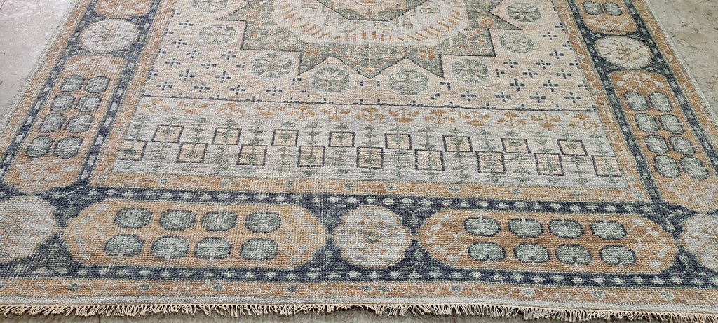 Aly Daly 8.3x10.3 Tan and Grey Hand-Knotted Oushak Rug