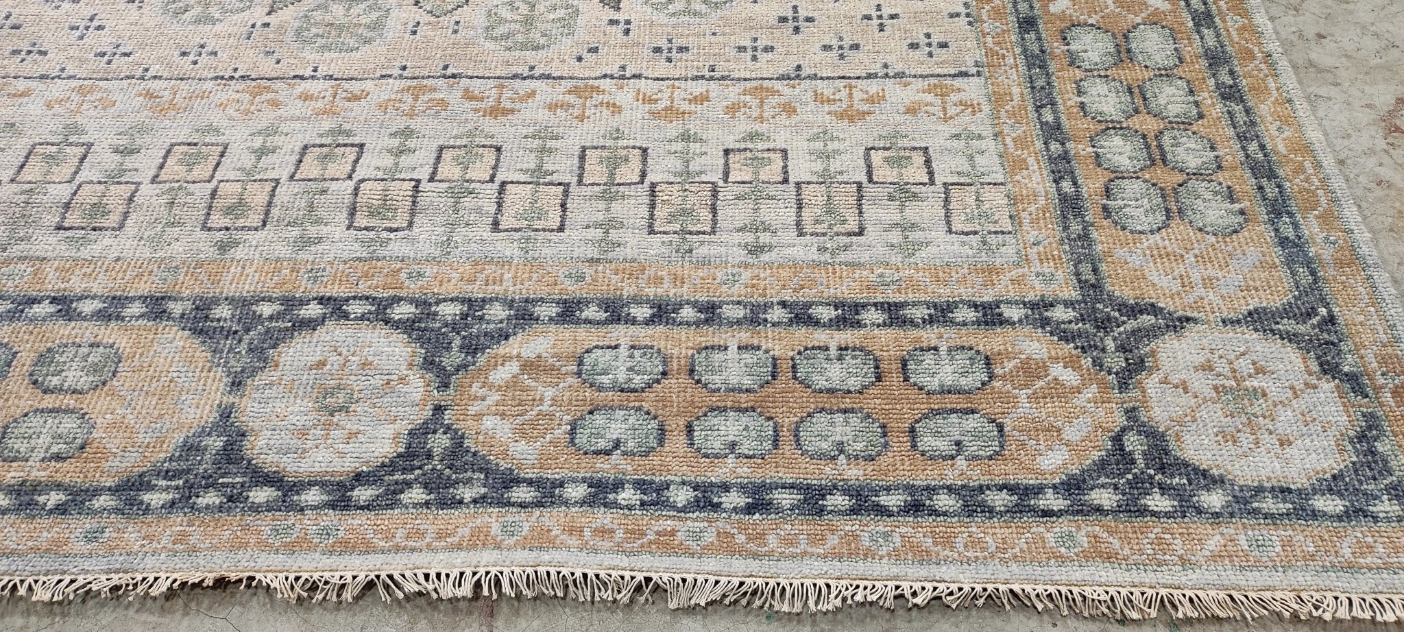 Aly Daly 8.3x10.3 Tan and Grey Hand-Knotted Oushak Rug
