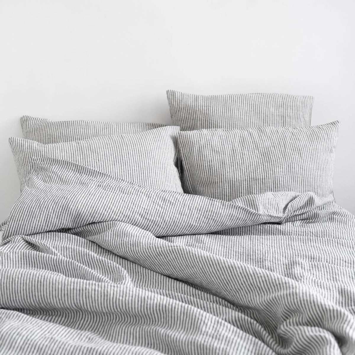 Black Pinstriped Linen Duvet Cover Set