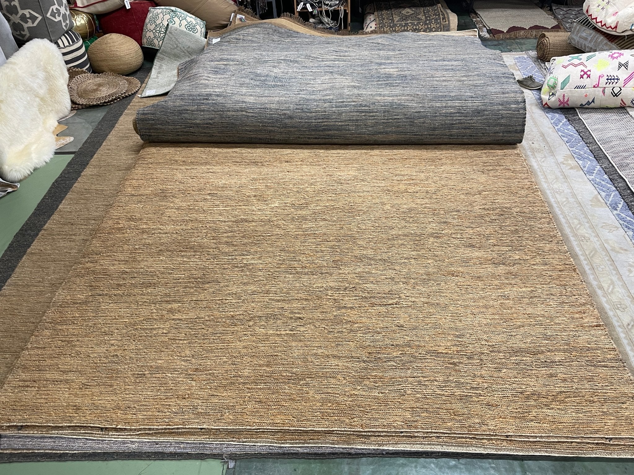 Kevin Dobson 10.3x13.3 Natural Jute Soumak Rug