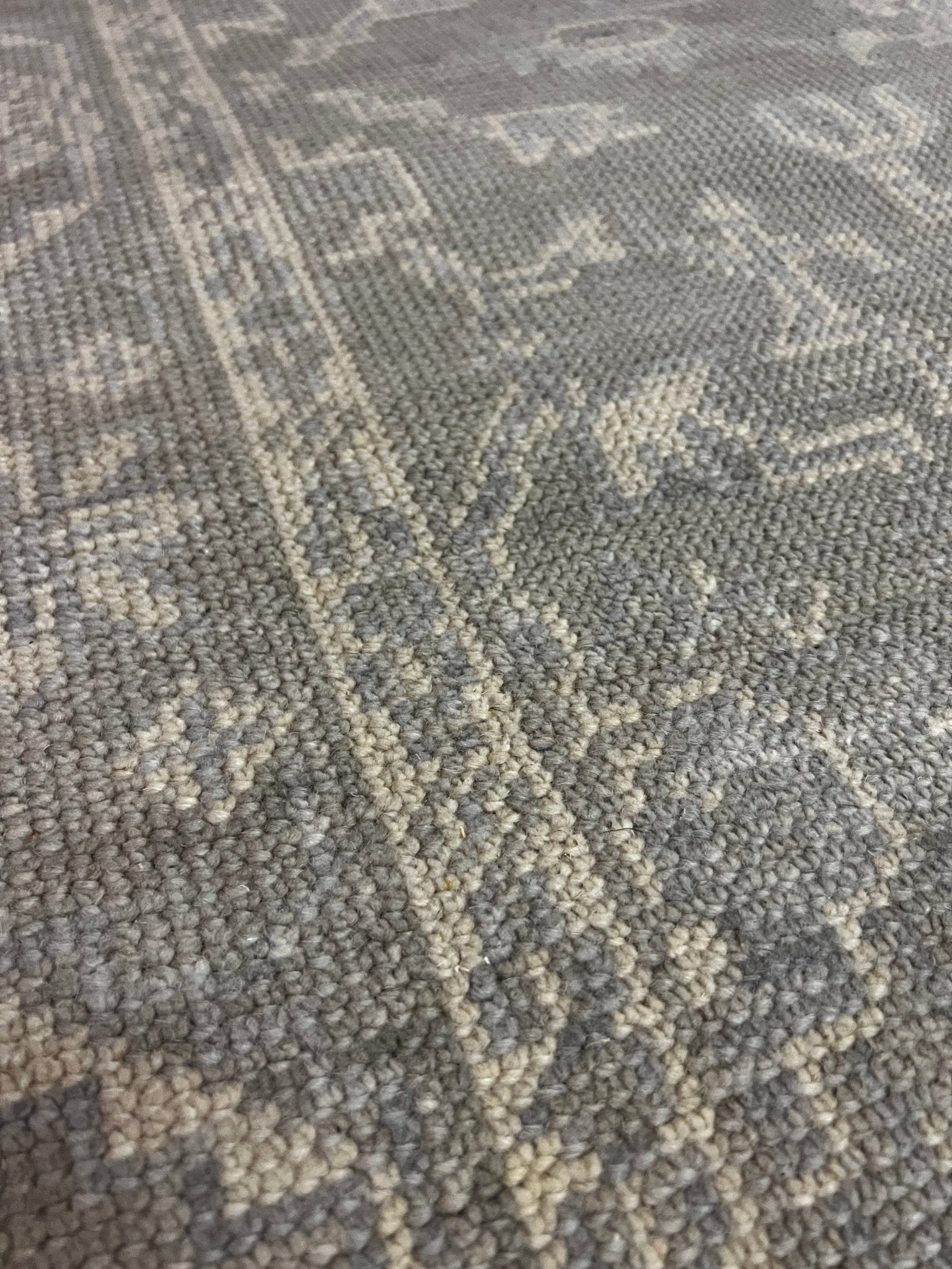 Margaret Sullivan 4x6 Silver and Grey Hand-Knotted Oushak Rug - CLEARANCE 30% OFF