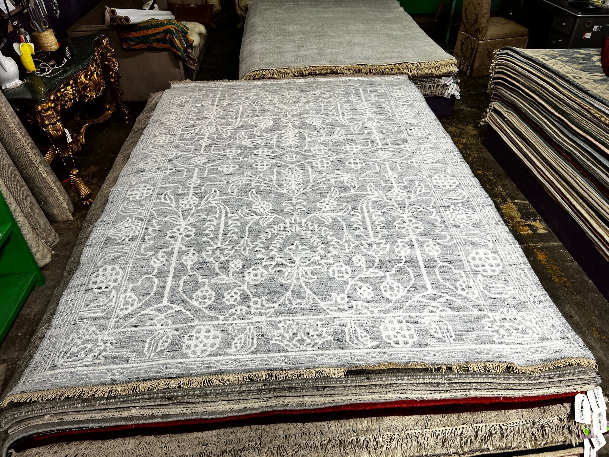 Terza 6x9 Grey & Ivory Floral Hand Knotted