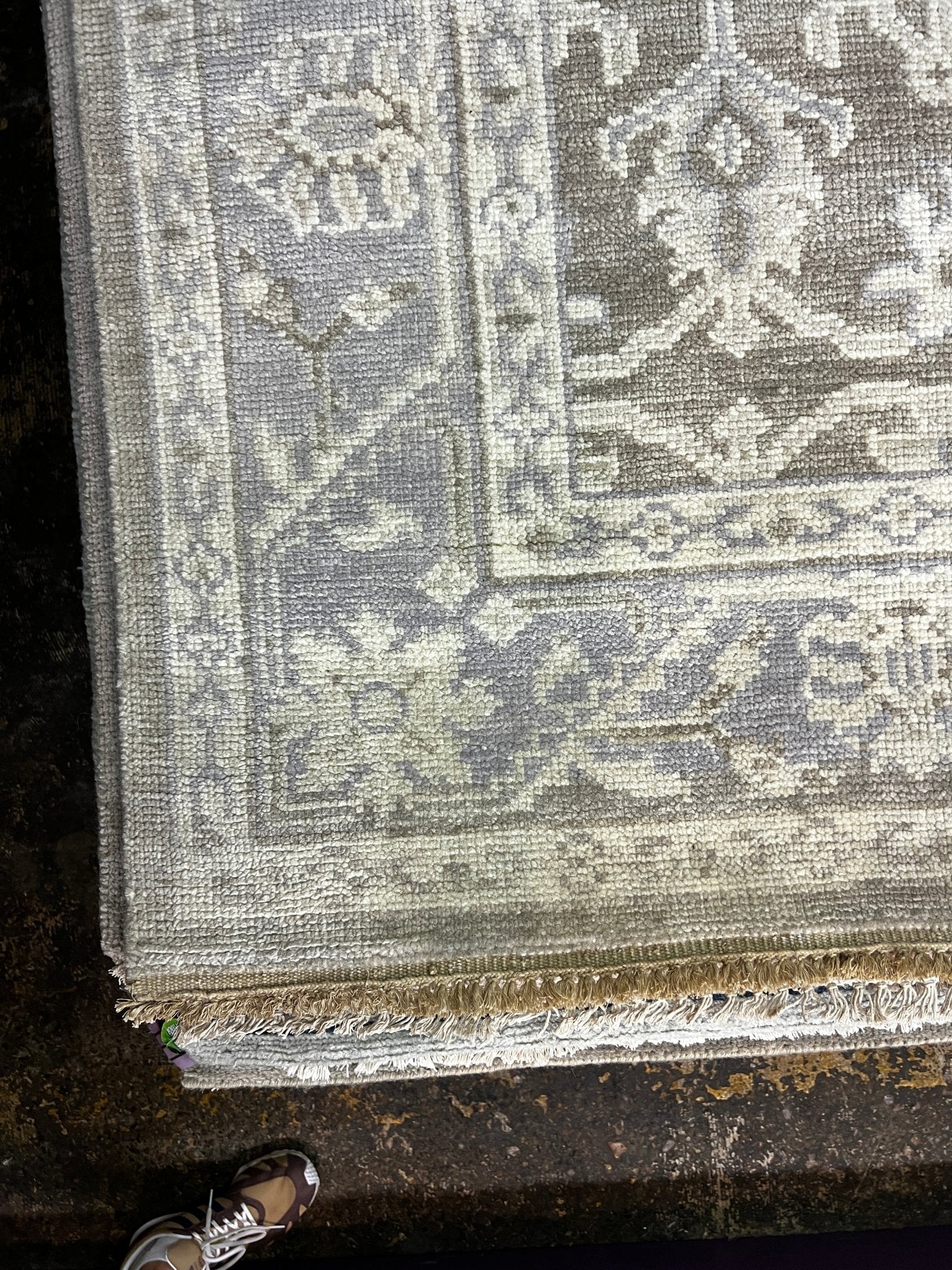 Tyra Stanks 6x8.9 Silver and Grey Hand-Knotted Lichi Rug